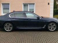 Gebraucht BMW 730 265 PS (194 kW) 2019 Blau Limousine