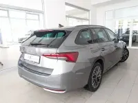 Gebraucht Skoda Octavia Tour 150 PS (110 kW) 2025 Grau Kombi