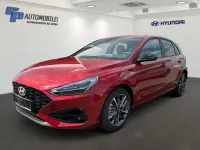 Gebraucht Hyundai i30 Advantage 101 PS (74 kW) 2024 Ultimate red Limousine