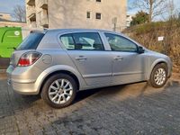 Gebraucht Opel Astra Edition 105 PS (77 kW) 2007 Grau Limousine