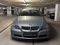 Gebraucht BMW 320 150 PS (110 kW) 2005 Grau Limousine