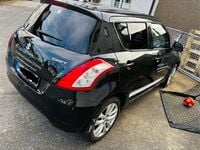 Gebraucht Suzuki Swift 94 PS (69 kW) 2015 Schwarz Kleinwagen