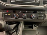 Second-hand VW Crafter 140 CP (102 kW) 2024 Alb Van