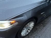 Gebraucht BMW 530 258 PS (189 kW) 2015 Grau Limousine