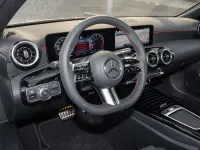 Gebraucht Mercedes A180 AMG line 136 PS (100 kW) 2024 Unilack nachtschwarz Limousine