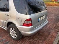 Gebraucht Mercedes ML430 272 PS (200 kW) 2000 Silber SUV