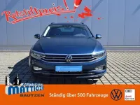 Gebraucht VW Passat IQ Drive 150 PS (110 kW) 2022 Aquamarinblau metallic (metallic) Kombi