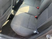 Gebraucht Ford Focus Ambiente 116 PS (85 kW) 2004 Grau Kombi