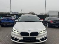 Gebraucht BMW 220 Active Tourer M Sport 192 PS (141 kW) 2016 Mineralweiss Van / Kleinbus