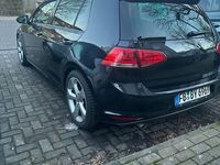 Gebraucht VW Golf VII LOUNGE 110 PS (80 kW) 2015 Schwarz Limousine