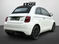Gebraucht Fiat 500e La Prima 86 kW (118 PS) 2023 Arktis weiß Cabrio