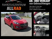 Usado Hyundai i30 Edition 99 CV (72 kW) 2013 Rojo Coupe