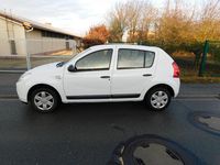 Gebraucht Dacia Sandero Ambiance 75 PS (55 kW) 2010 Weiß Limousine