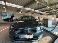 Gebraucht Skoda Superb Ambition 150 PS (110 kW) 2018 Grau Kombi