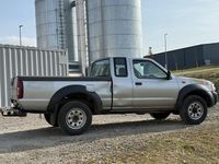 Gebraucht Nissan Navara 133 PS (97 kW) 2009 Silber Pickup