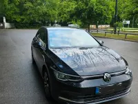Gebraucht VW Golf VIII 131 PS (96 kW) 2022 Schwarz Limousine