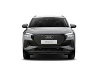 Używany Audi Q4 e-tron Basis 210 kW (286 KM) 2025 Szary SUV