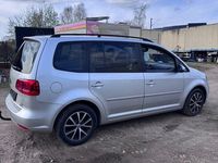 Gebraucht VW Touran 105 PS (77 kW) 2010 Silber Van / Kleinbus