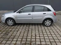 Gebraucht Kia Rio 97 PS (71 kW) 2011 Grau Kleinwagen