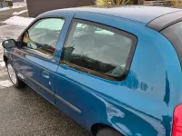 Gebraucht Renault Clio II 58 PS (42 kW) 2001 Blau Kleinwagen