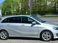Gebraucht Mercedes B180 Urban 122 PS (89 kW) 2018 Silber Kleinwagen