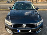 Gebraucht VW Passat Comfortline 125 PS (91 kW) 2015 Schwarz Limousine