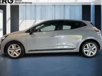 Käytetty Renault Clio V Evolution 91 HP (66 kW) 2025 Harmaa Sedan