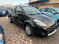 gebraucht Renault Clio 2011 1,2 Benzin