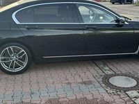 Gebraucht BMW 730L 265 PS (194 kW) 2019 Schwarz Limousine