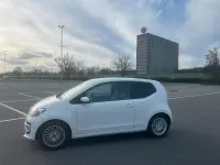 Second-hand VW up! 75 CP (55 kW) 2015 Alb Hatchback