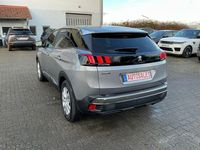 Gebraucht Peugeot 3008 Active 131 PS (96 kW) 2019 Grau SUV