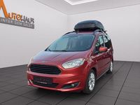 Gebraucht Ford Tourneo Courier Titanium 101 PS (74 kW) 2016 Rot Van / Kleinbus