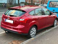 Second-hand Ford Focus 105 CP (77 kW) 2011 Roșu Berlinǎ