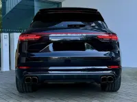Gebraucht Porsche Cayenne Turbo 549 PS (403 kW) 2018 Schwarz SUV