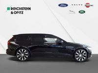 Gebraucht Volvo V60 Ultimate 197 PS (144 kW) 2023 Onyxblack Kombi