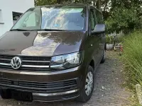 Gebraucht VW Multivan Trendline 150 PS (110 kW) 2018 Braun Van / Kleinbus