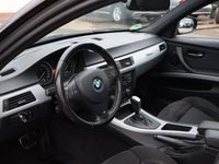 gebraucht BMW 330 d xDrive M Paket Touring Autom. Panoramad.