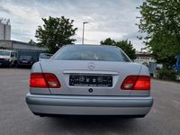 gebraucht Mercedes E200 Automatik