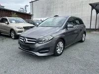 Gebraucht Mercedes B200 136 PS (100 kW) 2018 Grau Kleinwagen