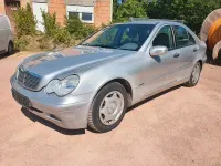 Gebraucht Mercedes C180 143 PS (105 kW) 2002 Silber Limousine