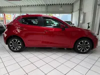 Gebraucht Mazda 2 Kizoku 90 PS (66 kW) 2017 Rot Limousine