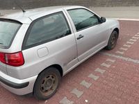 Second-hand Seat Ibiza 60 CP (44 kW) 2002 Argintiu Hatchback