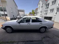 Gebraucht Mercedes 190 118 PS (86 kW) 1987 Weiß Limousine