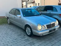 Gebraucht Mercedes E240 Avantgarde 170 PS (125 kW) 1998 Silber Limousine