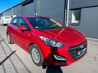 Gebraucht Hyundai i30 Trend 101 PS (74 kW) 2016 Rot Kleinwagen
