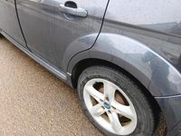 Gebraucht Ford Focus 118 PS (86 kW) 2010 Grau Kleinwagen