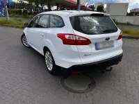 Gebraucht Ford Focus 140 PS (102 kW) 2014 Weiß Kombi