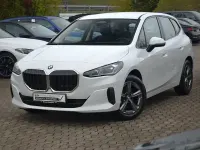 Gebraucht BMW 220 Active Tourer 170 PS (125 kW) 2025 Weiß Van / Kleinbus