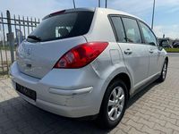 Gebraucht Nissan Tiida Acenta 110 PS (80 kW) 2009 Silber Limousine