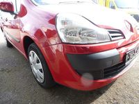 Usado Renault Modus Expression 75 HP (55 kW) 2010 Vermelho Monovolume